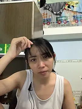 Snapshot of Minee1202 chatting on 10/09/25, 12:44 Minee1202 online show from 10/09/25, 12:44
