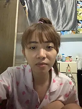 Snapshot of Minee1202 chatting on 02/06/26, 01:01 Minee1202 online show from 02/06/26, 01:01