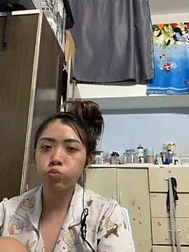 Minee1202 online show from 05/06/26, 02:26