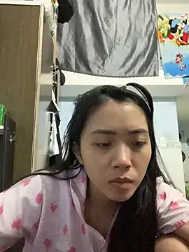 Snapshot of Minee1202 chatting on 10/19/25, 02:09 Minee1202 online show from 10/19/25, 02:09