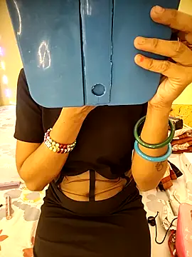 Snaya-baby online show from 11/04/25, 02:43