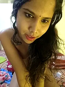 Snapshot of Snaya-baby chatting on 09/17/25, 02:46 Snaya-baby online show from 09/17/25, 02:46