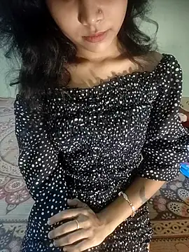 Snapshot of Snaya-baby chatting on 10/16/25, 03:20 Snaya-baby online show from 10/16/25, 03:20