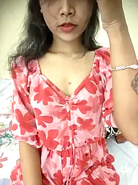 Snaya-baby online show from 11/11/25, 04:13