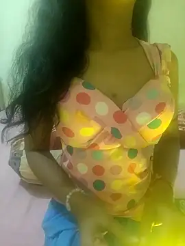 Snapshot of Snaya-baby chatting on 09/12/25, 10:37 Snaya-baby online show from 09/12/25, 10:37