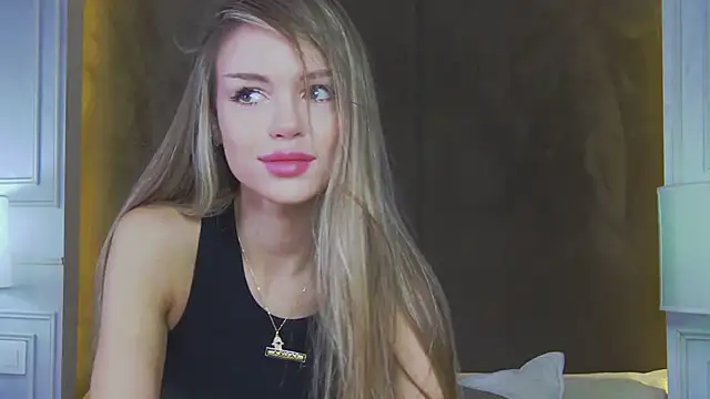 Snapshot of MarilynNova chatting on 06/16/26, 05:40 MarilynNova online show from 06/16/26, 05:40