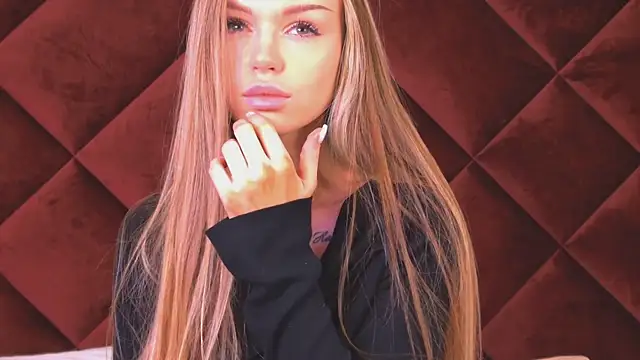 MarilynNova online show from 04/23/26, 05:25