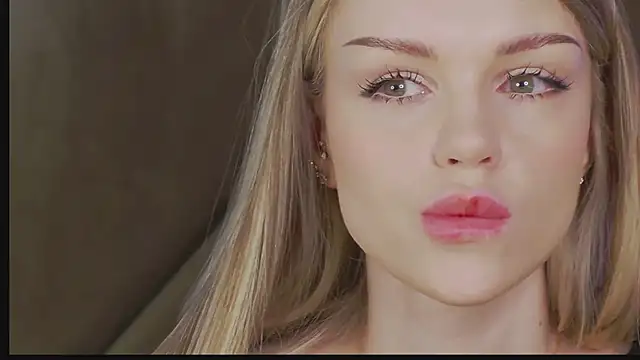 MarilynNova online show from 03/23/26, 04:23