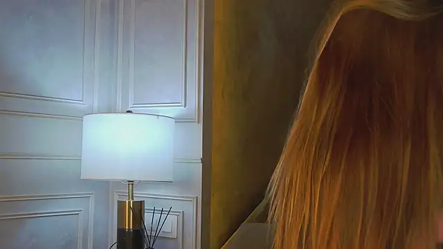 Snapshot of MarilynNova chatting on 10/12/25, 04:25 MarilynNova online show from 10/12/25, 04:25