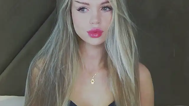 MarilynNova online show from 04/11/26, 04:31