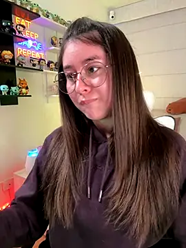 Sharon 07 online show from 11/26/25, 11:38