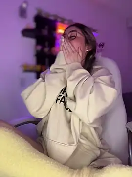 Sharon 07 online show from 03/23/25, 05:54