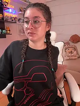 Sharon 07 online show from 11/11/25, 11:42