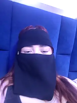 Snapshot of _Douna_-_ chatting on 10/09/25, 10:32 Douna - online show from 10/09/25, 10:32