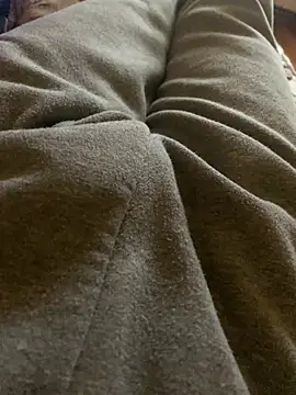 Snapshot of MuzzyFacing chatting on 02/06/26, 01:40 MuzzyFacing online show from 02/06/26, 01:40