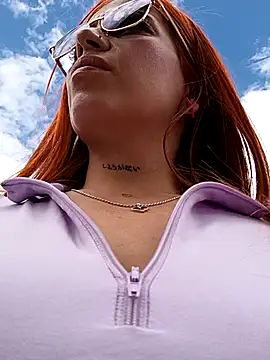 Snapshot of Alis_xxx chatting on 10/18/25, 06:21 Alis xxx online show from 10/18/25, 06:21