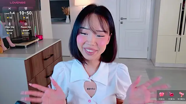hinarin online show from 09/24/25, 01:35