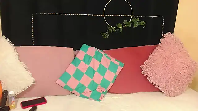 Snapshot of AmazingDarkDoll chatting on 11/23/25, 03:11 AmazingDarkDoll online show from 11/23/25, 03:11