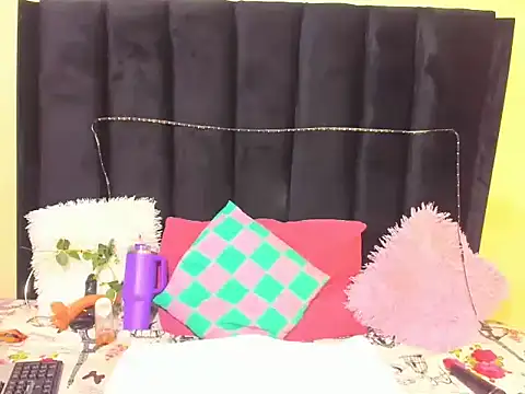 Snapshot of AmazingDarkDoll chatting on 02/12/26, 08:30 AmazingDarkDoll online show from 02/12/26, 08:30