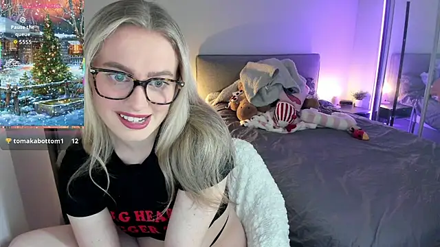 jjulietterose online show from 12/04/25, 10:09