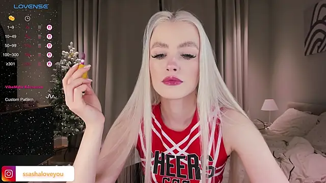 sashaloveyou online show from 12/13/25, 11:00