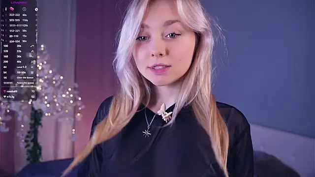 AccaCroyle online show from 04/13/26, 05:39