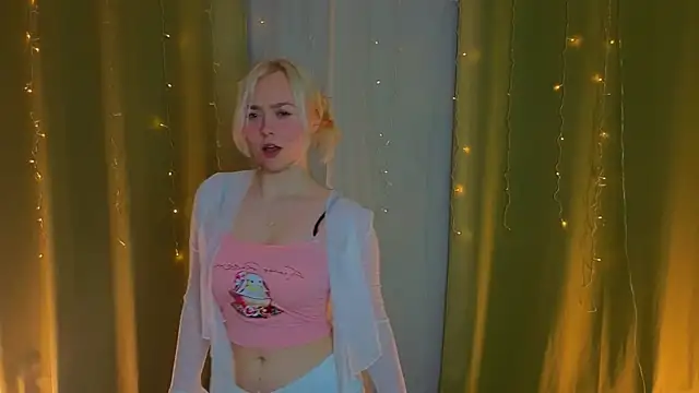 Snapshot of AccaCroyle chatting on 11/05/25, 07:50 AccaCroyle online show from 11/05/25, 07:50