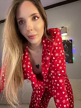 LINA ALL EYES ON YOU online show from 12/20/25, 09:28