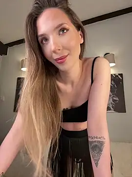 LINA ALL EYES ON YOU online show from 03/04/26, 04:04