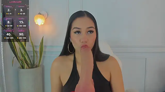 Jazmiinee online show from 11/23/25, 02:16