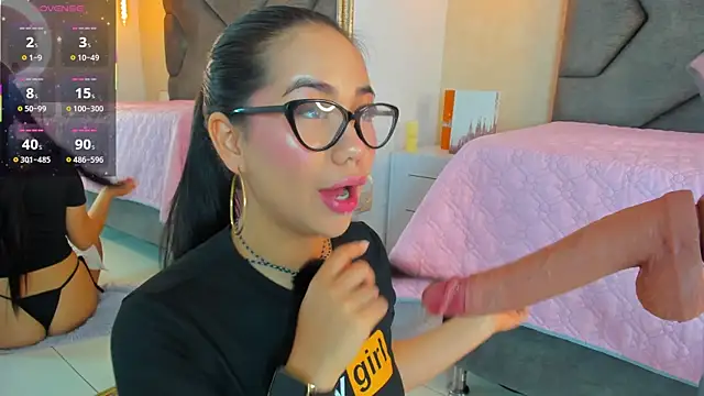 Jazmiinee online show from 04/05/26, 07:20