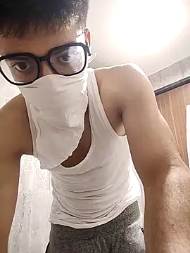 mrmasseur06 online show from 04/11/26, 07:39