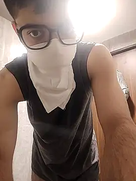 mrmasseur06 online show from 01/10/26, 08:04