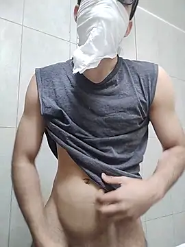 Snapshot of mrmasseur06 chatting on 05/27/26, 08:43 mrmasseur06 online show from 05/27/26, 08:43