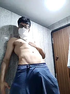 mrmasseur06 online show from 04/12/26, 08:01