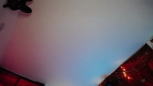 Snapshot of Noha_Lux chatting on 10/07/25, 12:39 Noha Lux online show from 10/07/25, 12:39