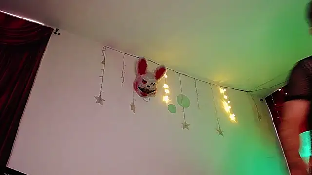 Snapshot of Noha_Lux chatting on 10/03/25, 12:39 Noha Lux online show from 10/03/25, 12:39