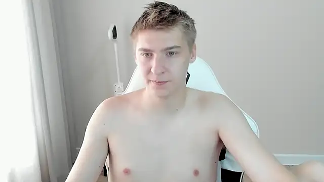 Snapshot of MrSexyCum4U chatting on 07/30/26, 01:32 MrSexyCum4U online show from 07/30/26, 01:32
