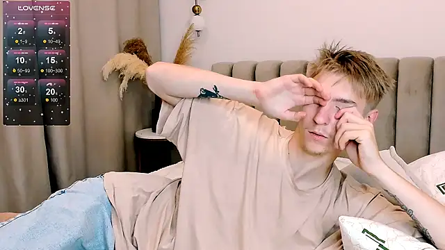 MrSexyCum4U online show from 10/06/25, 06:19