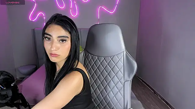 Emma and Issac online show from 02/06/26, 08:16