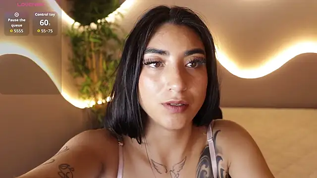 Emma and Issac online show from 03/13/26, 08:52