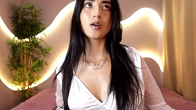 Emma and Issac online show from 03/20/26, 08:32