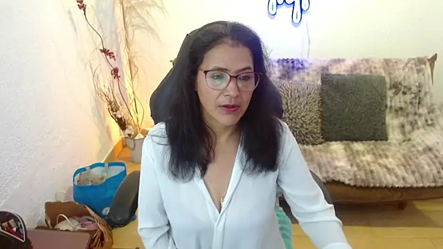 AmandaPeet online show from 11/27/25, 06:52