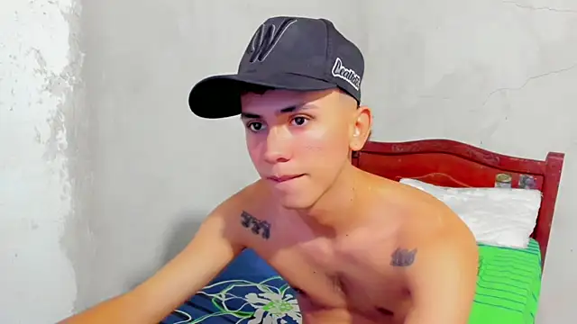 Snapshot of Damien_444 chatting on 10/01/25, 11:58 Damien 444 online show from 10/01/25, 11:58