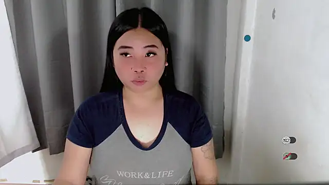 Yhana Slut online show from 09/25/25, 04:29