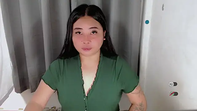 Yhana Slut online show from 09/26/25, 05:14