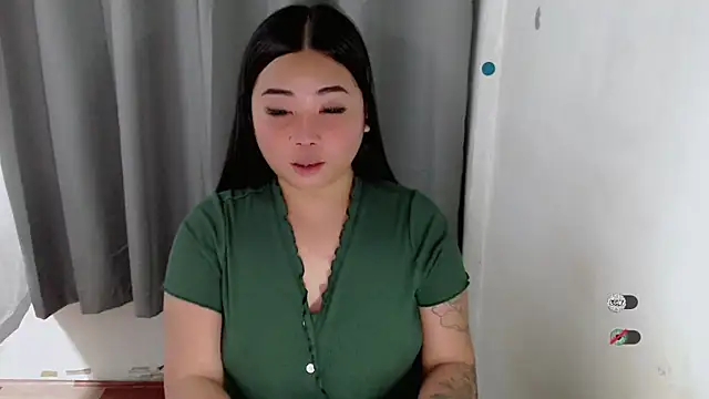 Yhana Slut online show from 09/14/25, 08:42
