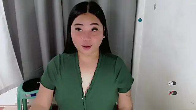 Yhana Slut online show from 09/17/25, 05:42