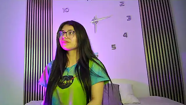 --MiaKhalifa-- online show from 10/22/25, 03:22