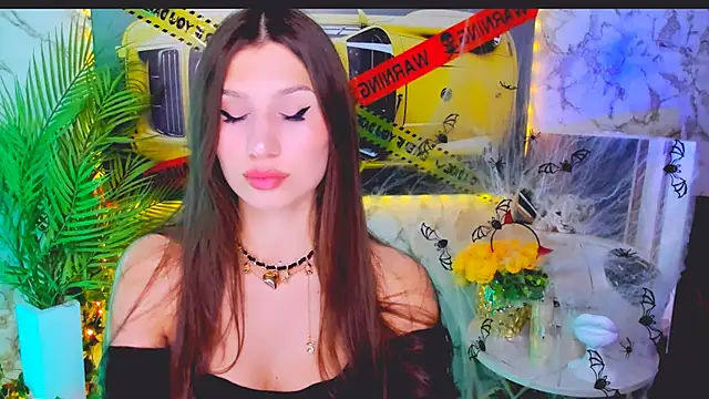 Mollyinyourmind online show from 10/31/25, 08:49